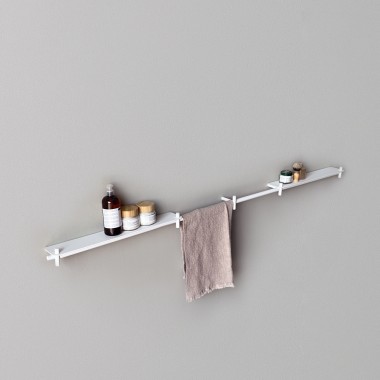 2 towel holders and 2...