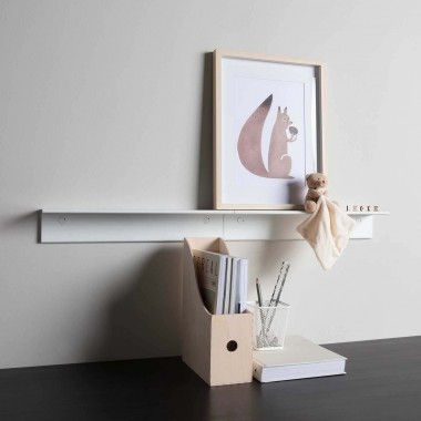 Wall-mounted shelf in...